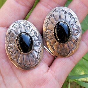 .Absolutely stunning vintage Native American handmade onyx stampwork large state